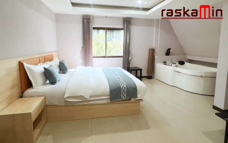 KT0075🌅โรงแรมเขาพระตำหนัก🛏️24ห้องพัก🏊สระว่ายน้ำ🍻บาร์🚗ที่จอดรถ ใกล้7-11และ🏖️หาดยินยอม