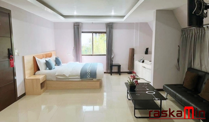 KT0075🌅โรงแรมเขาพระตำหนัก🛏️24ห้องพัก🏊สระว่ายน้ำ🍻บาร์🚗ที่จอดรถ ใกล้7-11และ🏖️หาดยินยอม