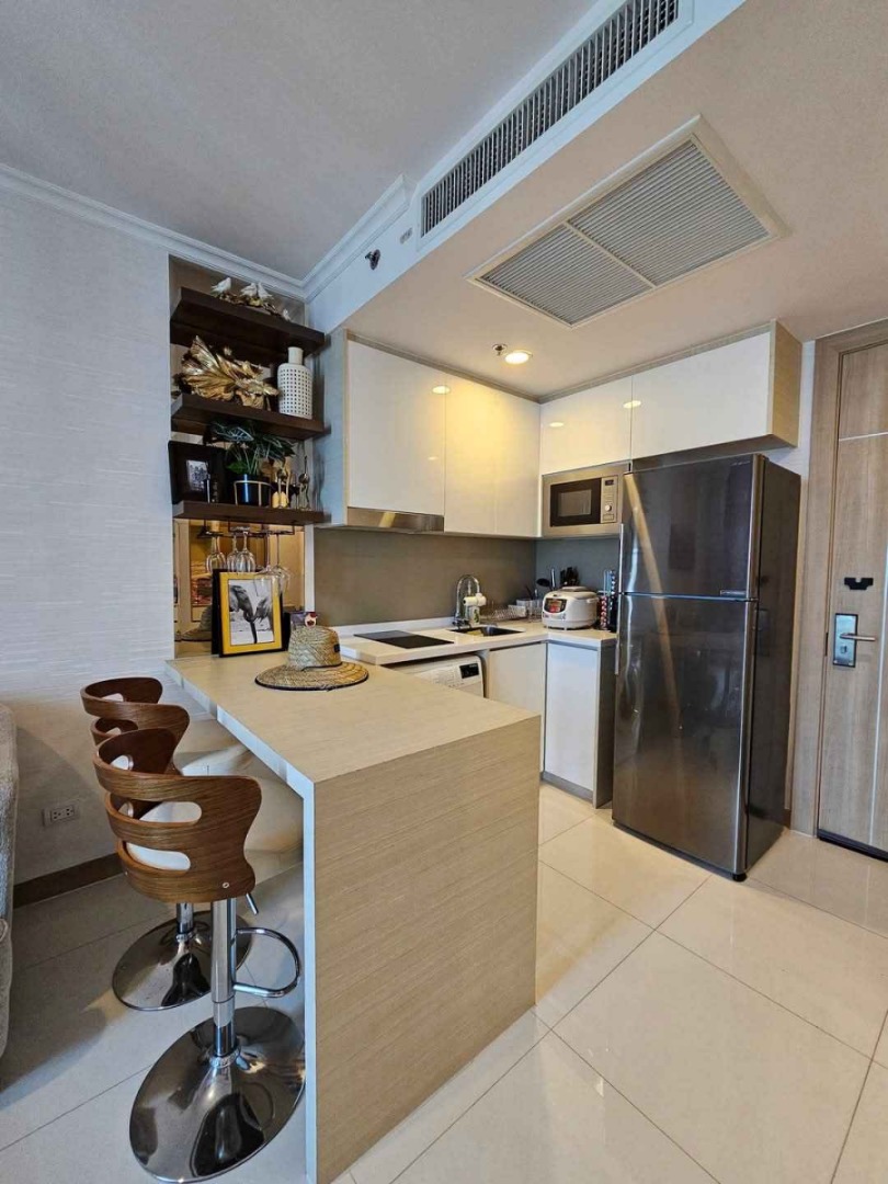 KT0108🦀The Riviera Wongamat | เดอะ ริเวียร่า วงศ์อมาตย์ บีช🏄‍♂️1ห้องนอน 36ตรม ชั้น36🌊วิวทะเล พร้อมเฟอร์นิเจอร์