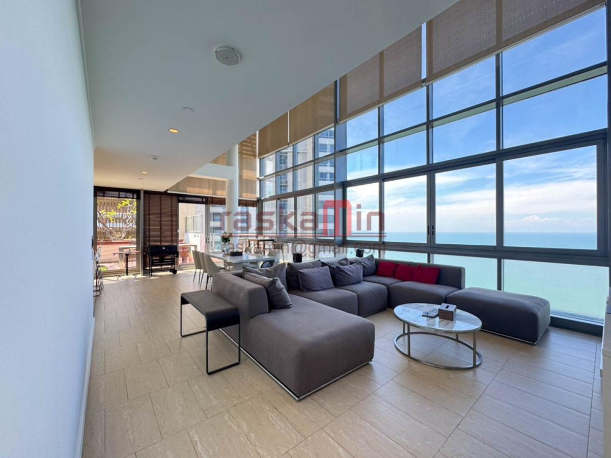 นอร์ทพ้อยท์ คอนโดมิเนียม – ยูนิตชั้นสูง 4 ห้องนอน พร้อมสระว่ายน้ำส่วนตัว