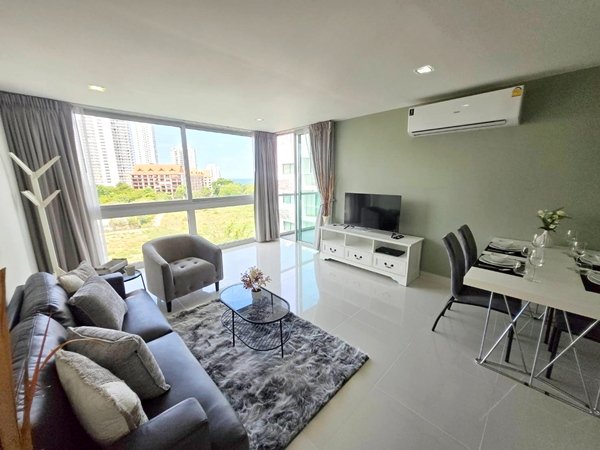 KT0210🏖️Club Royal Wongamat🌴1ห้องนอนใหญ่ 69ตรม ตึกA พร้อมเฟอร์นิเจอร์🏊วิวสระว่ายน้ำ