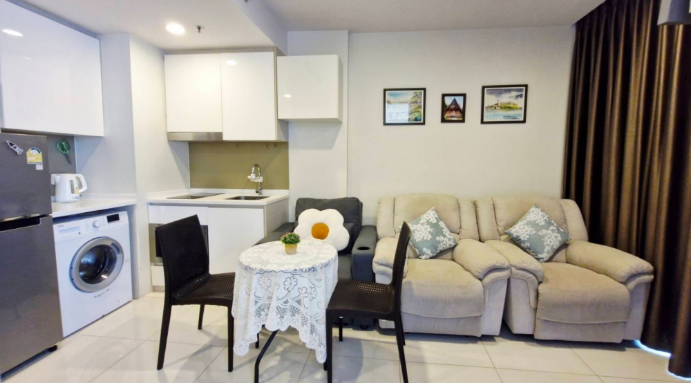 KT0391🌴The Riviera Wongamat🏄‍♂️1ห้องนอน 35ตรม ตึก B ชั้นไม่สูง🏞️วิวสวน+สระว่ายน้ำ พร้อมเฟอร์นิเจอร์