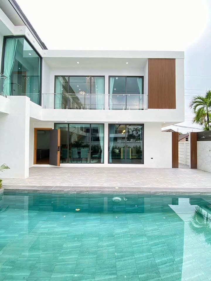 KT0409🏡บ้านพูลวิลล่าใหม่พรประภานิมิต26 ใกล้อ่างน้ำมาบประชัน ที่ดิน 80ตรว 3นอน 4น้ำ🎁พร้อมเฟอร์นิเจอร์ใหม่🏊สระว่ายน้ำ