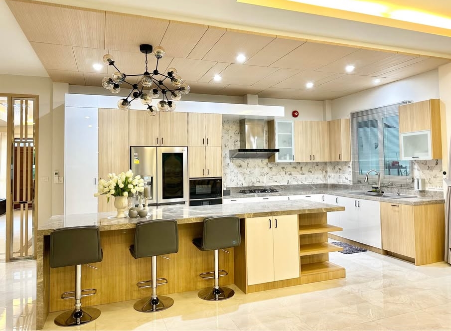 KT0413🚵Pool Villa ห้วยใหญ่ 6ห้องนอน ที่ดิน 215ตรว บ้าน 350ตรม🏊พร้อมสระว่ายน้ำ🌷สวน🪑เฟอร์นิเจอร์ ใกล้Motorway7