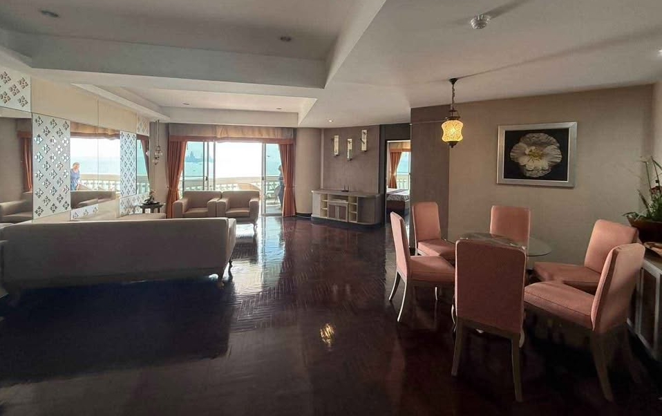 KT0416🦀Park Beach Condo🏖️3ห้องนอน 175ตรม ชั้น 5🌊วิวทะเล พร้อมเฟอร์นิเจอร์