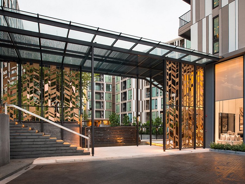 เดอะ-เบส-อัพทาวน์-ภูเก็ต