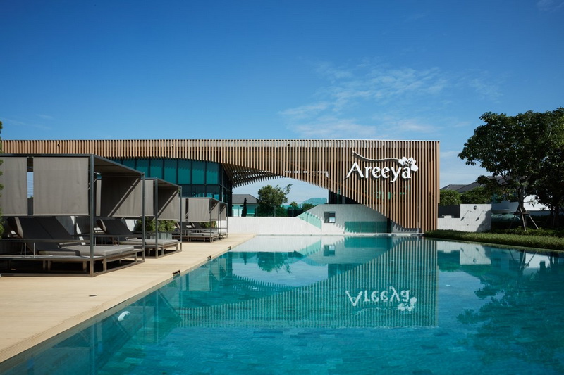 The-Colors-Wongwaen-Ramintra-2