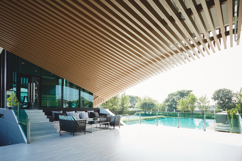 The-Colors-Wongwaen-Ramintra-2