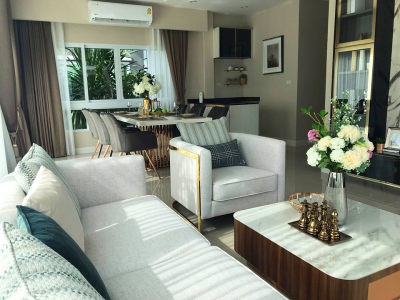 เดอะเบสท์-มิตรไมตรี