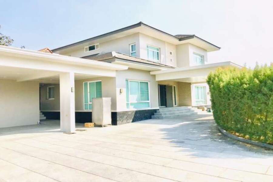 ณ-ชเลเพลส