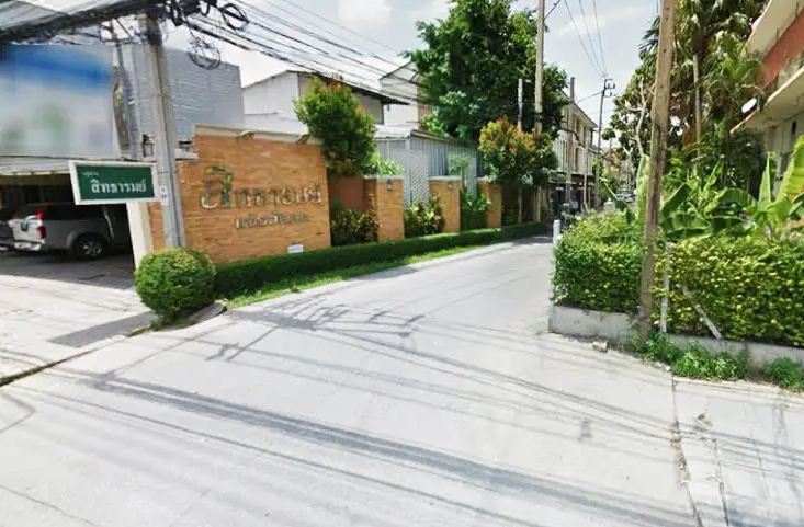 Baan-Sittharam-Watthana